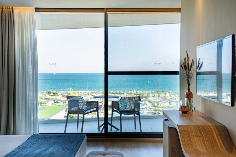 Wave Resort