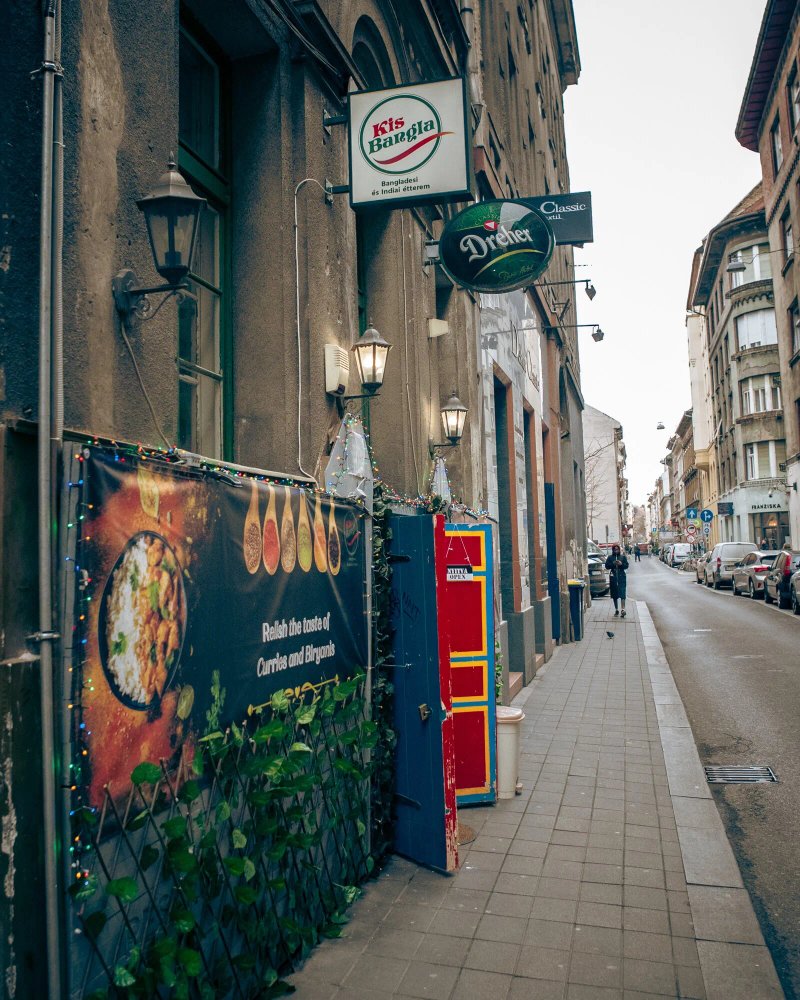 Kis Bangla Indian & Bangladeshi Restaurant