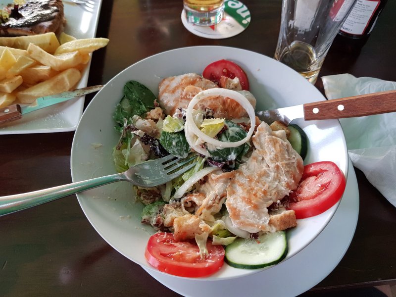 Guinn's Irish Pub Sports Bar