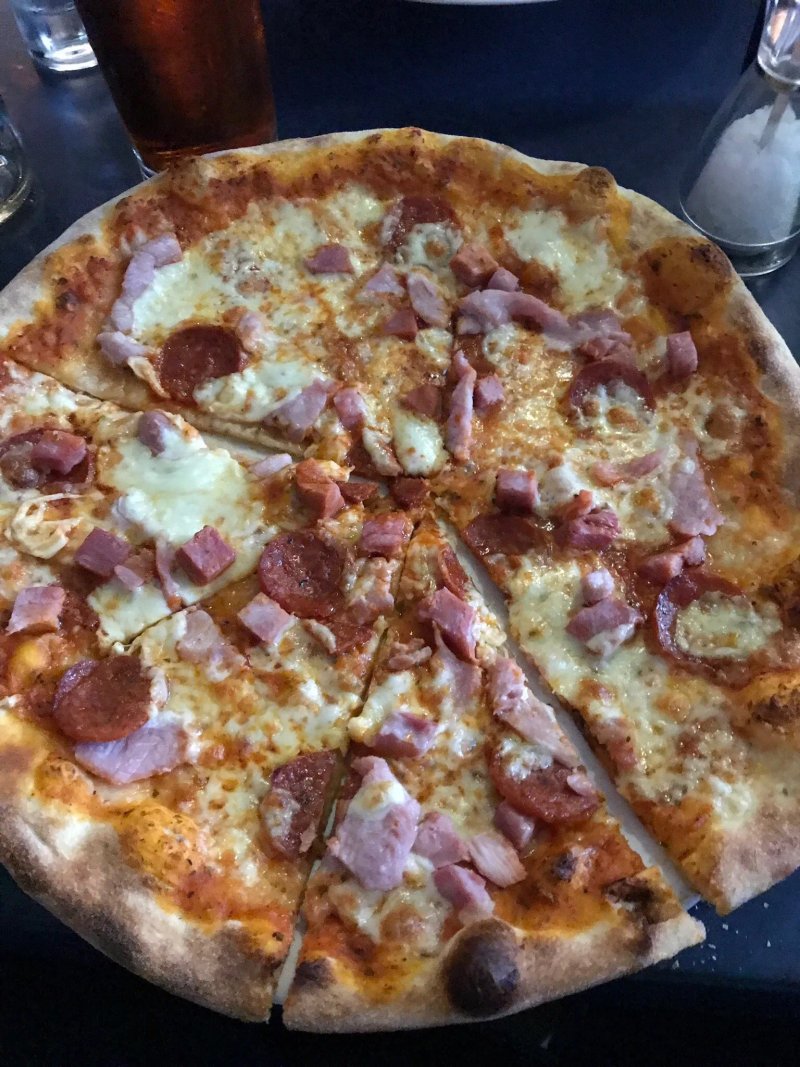 La Piazza 1