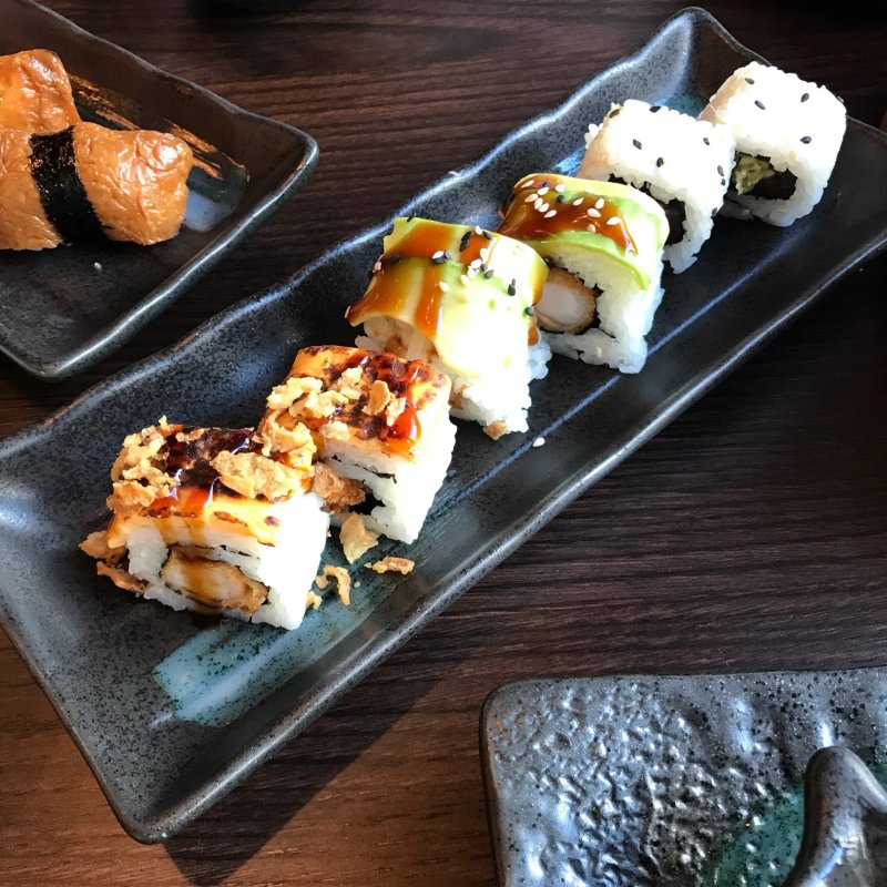 YAKUMI SUSHI & Grill