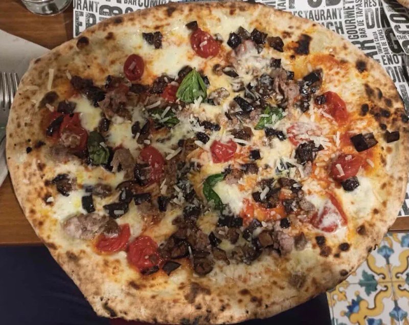 Ristorante-pizzeria Comm'a Napule