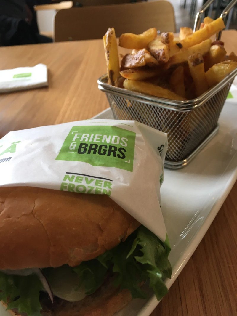 Friends & Brgrs Tampere