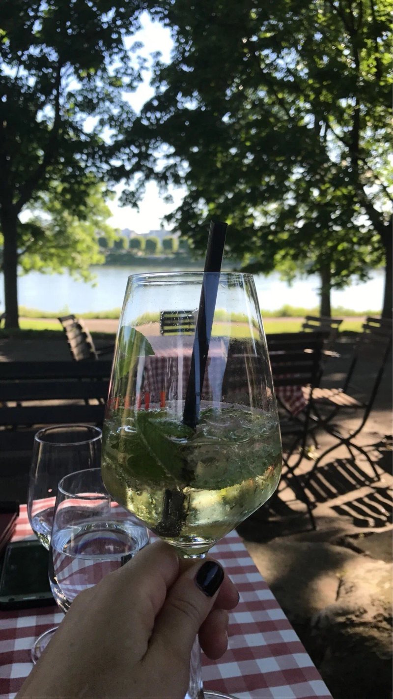 Rheinterrassen - Gasthaus Am Fluss
