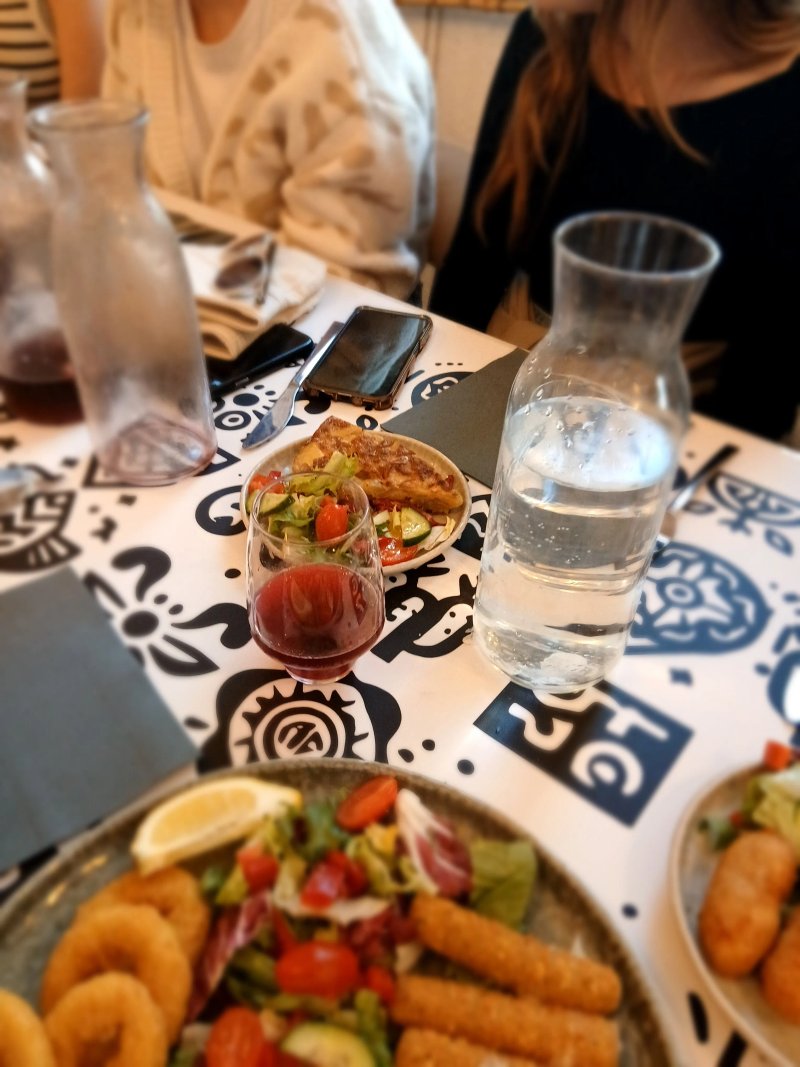 Tapas Rojas