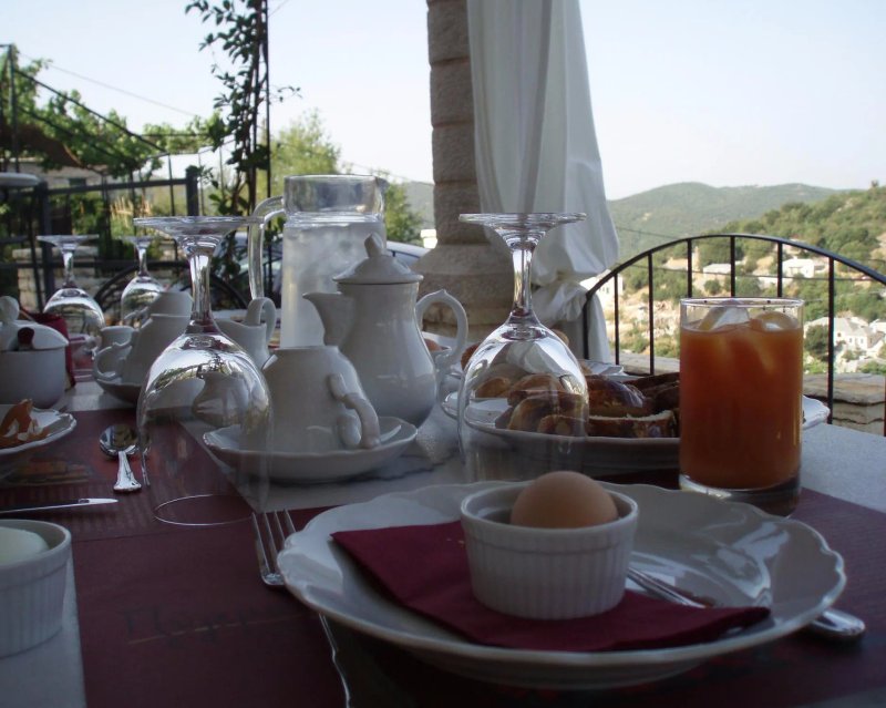 Pirrion Wellness Boutique Hotel