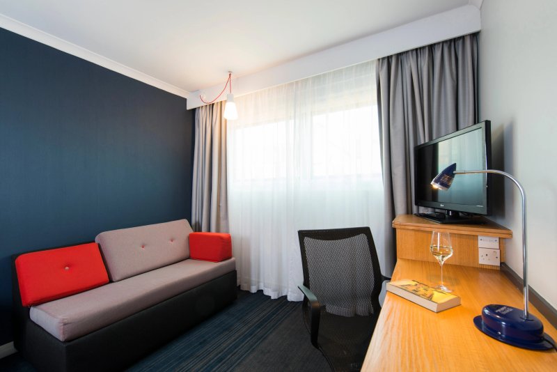 Holiday Inn Express Swindon West By IHG