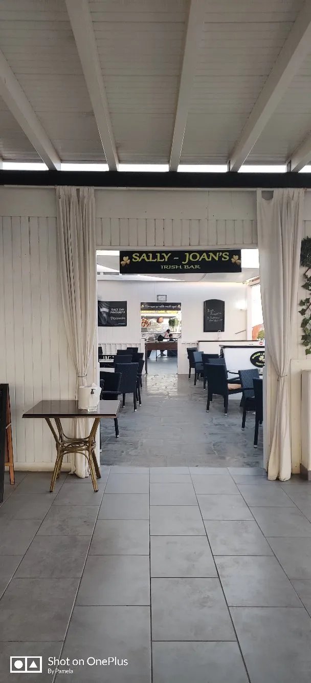 Sally-Joans Irish Bar