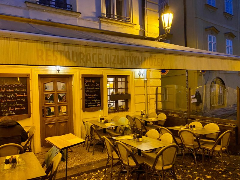 Restaurant At the Golden Scissors