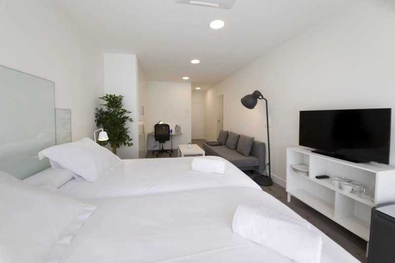 T5 Donostia Suites