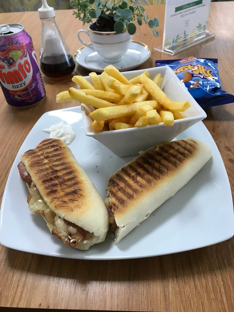 The Woodlands Cafe at The Willows