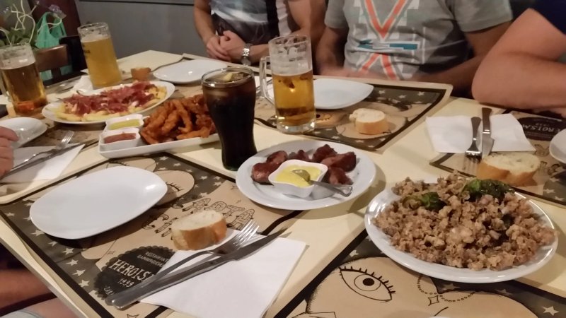 Hamburgueseria Heroismo