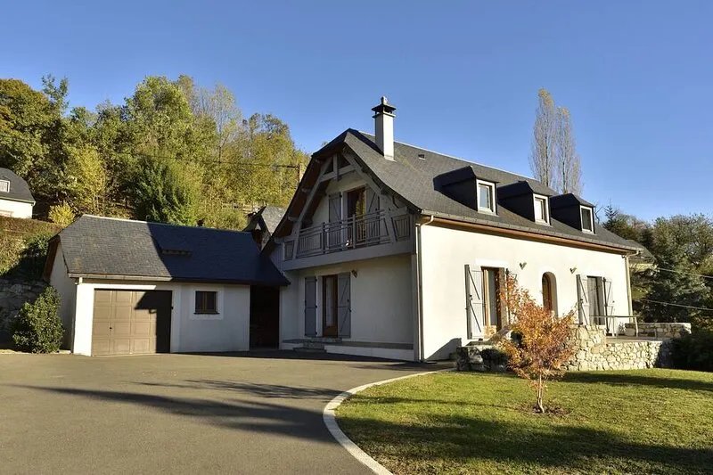 Beautiful family house for rent in the Hautes-Pyrénées