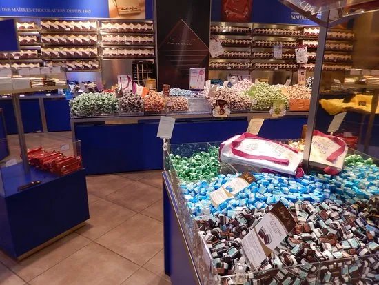 Lindt Store