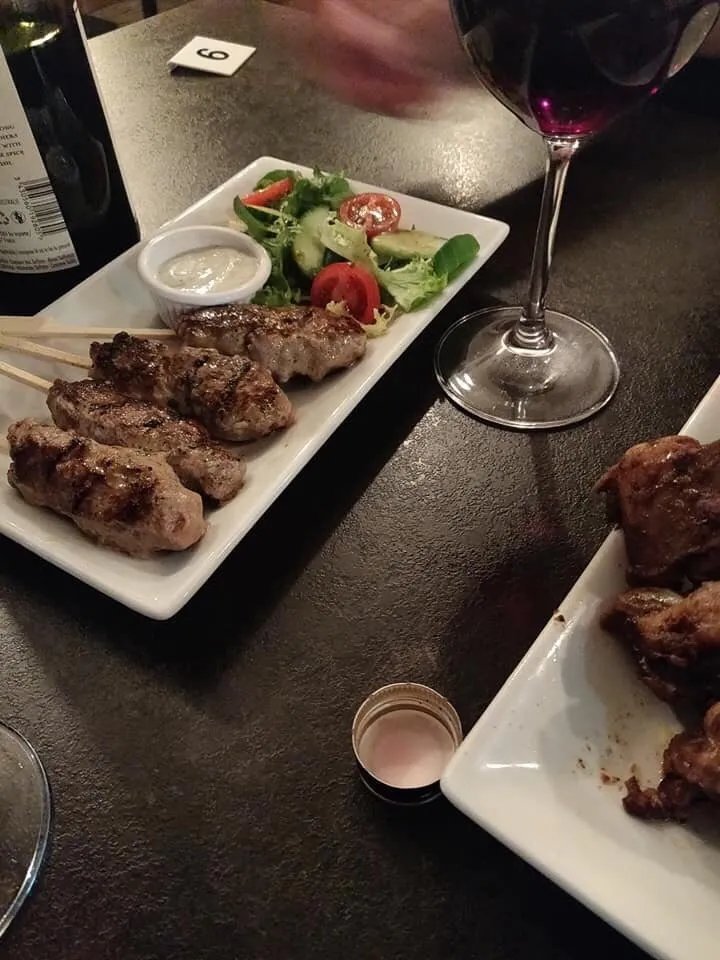 Newtons Wine Bar