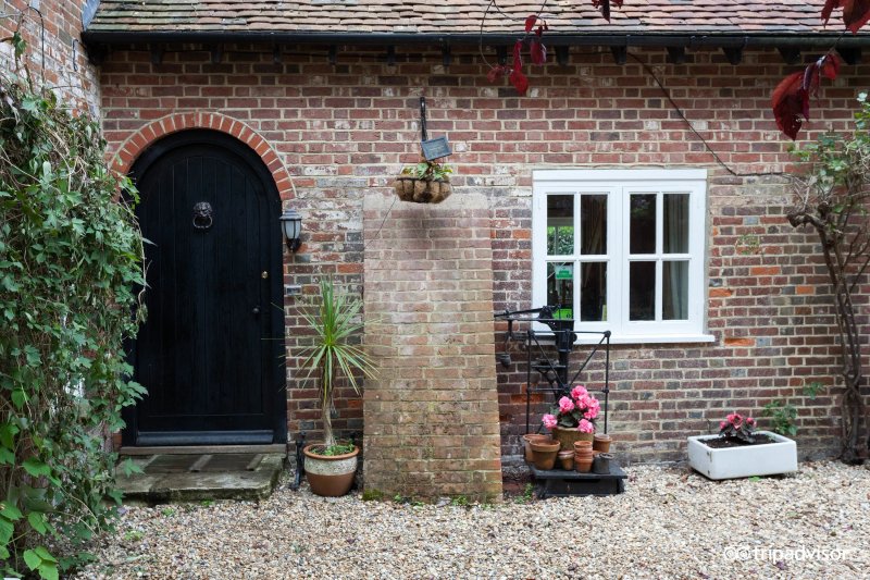 Hanger Down House Bed and Breakfast
