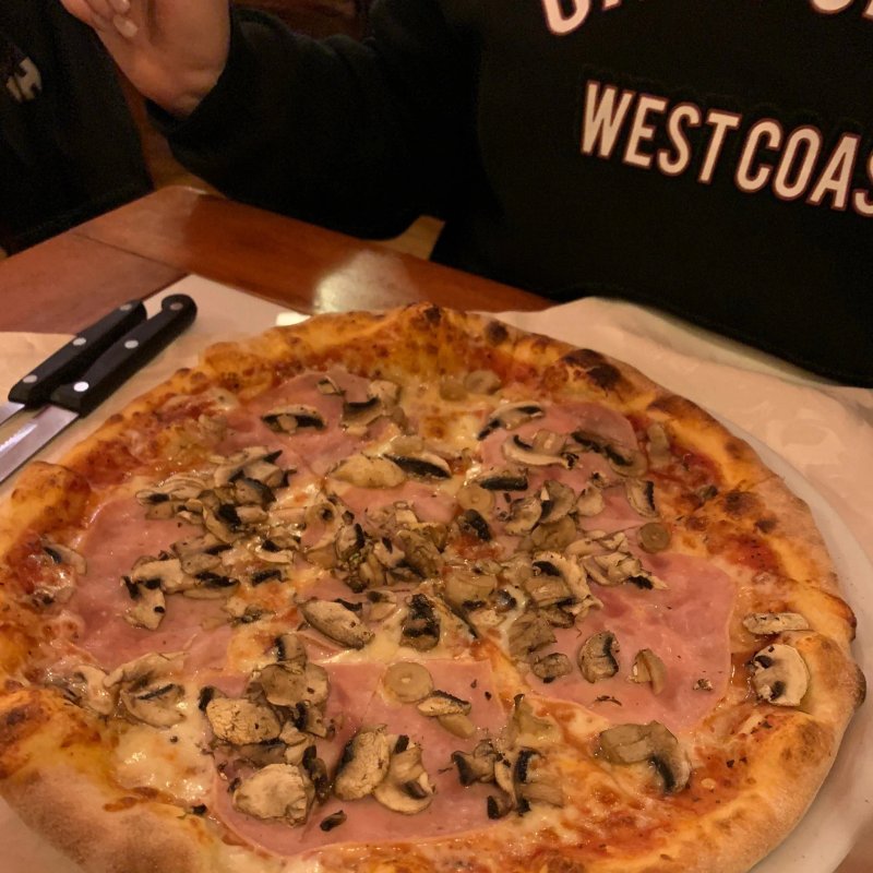 Green Tomato Pizzeria