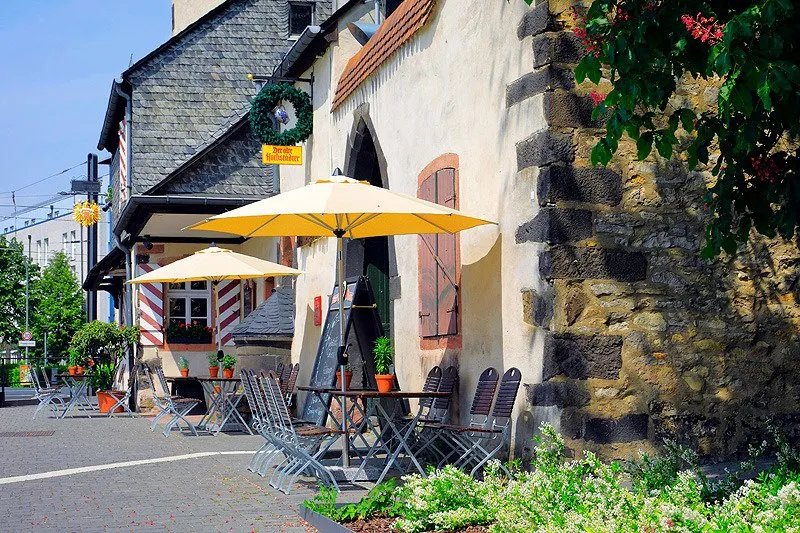 Bier- und Apfelweinlokal Friedberger Warte