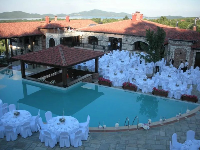Kazarma Lake Resort & Spa