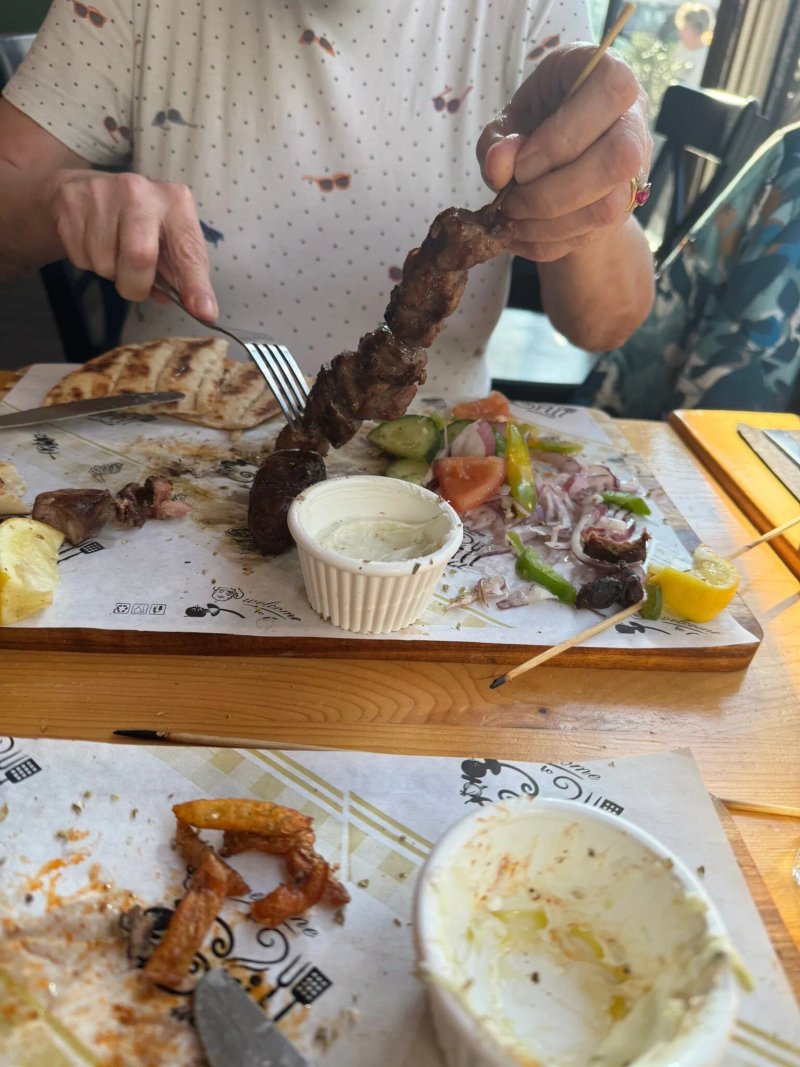Meat The Greeks At No3