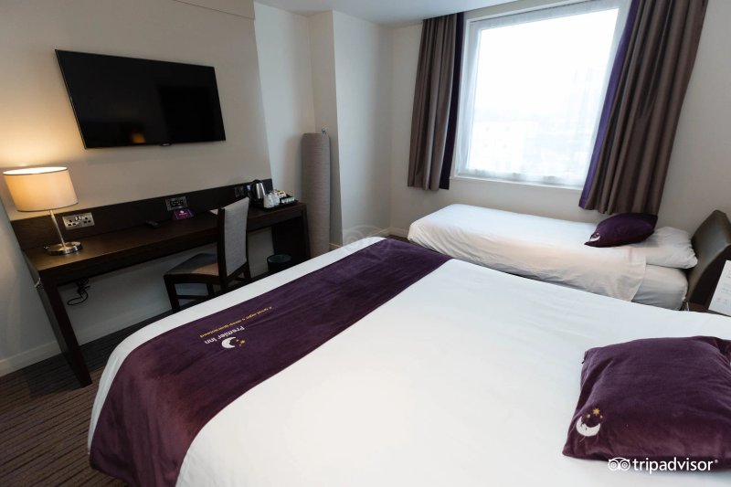 Premier Inn Manchester City Centre West Hotel
