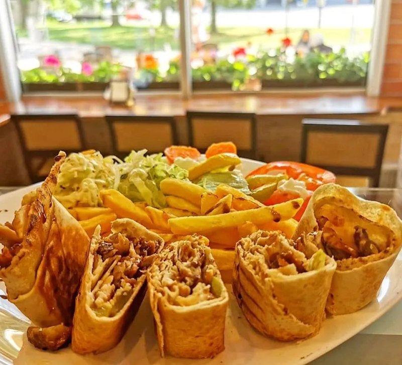El-Mina Bistro