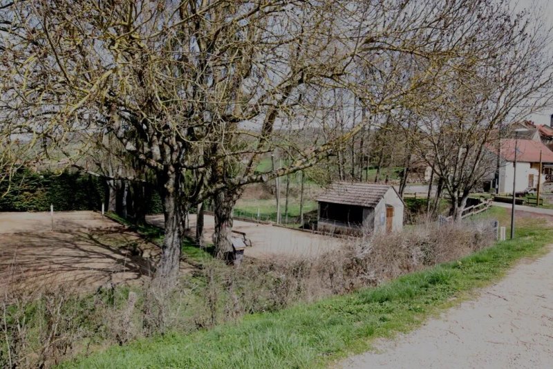 Terrains de petanque a Vaux-en-Pre