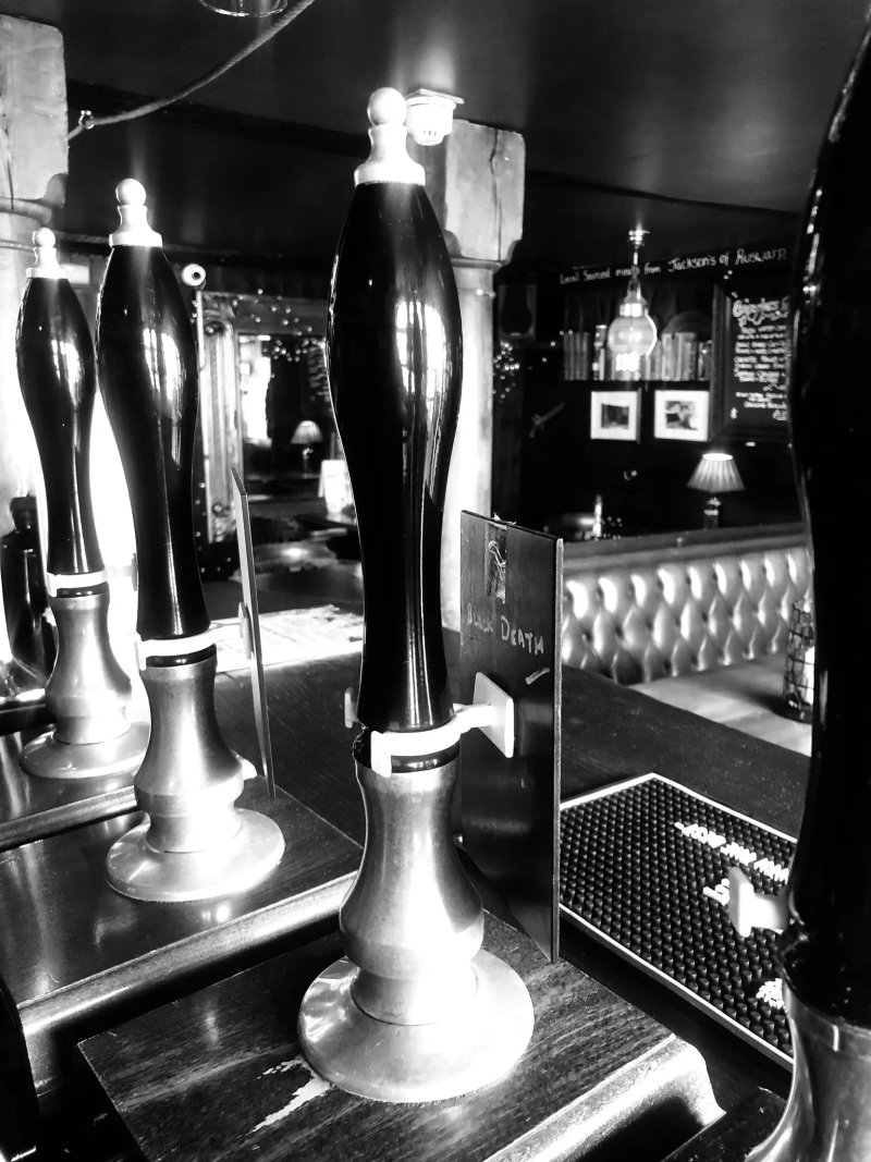 Smugglers wine bar