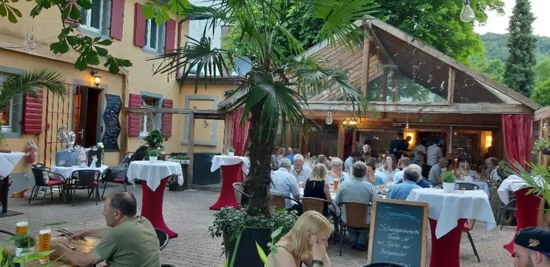 Augustiner im Bankepeter