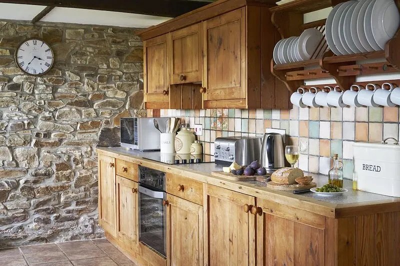 Barn Conversion With Indoor Swimming Pool In Stunning Rural Location Near Ocean
