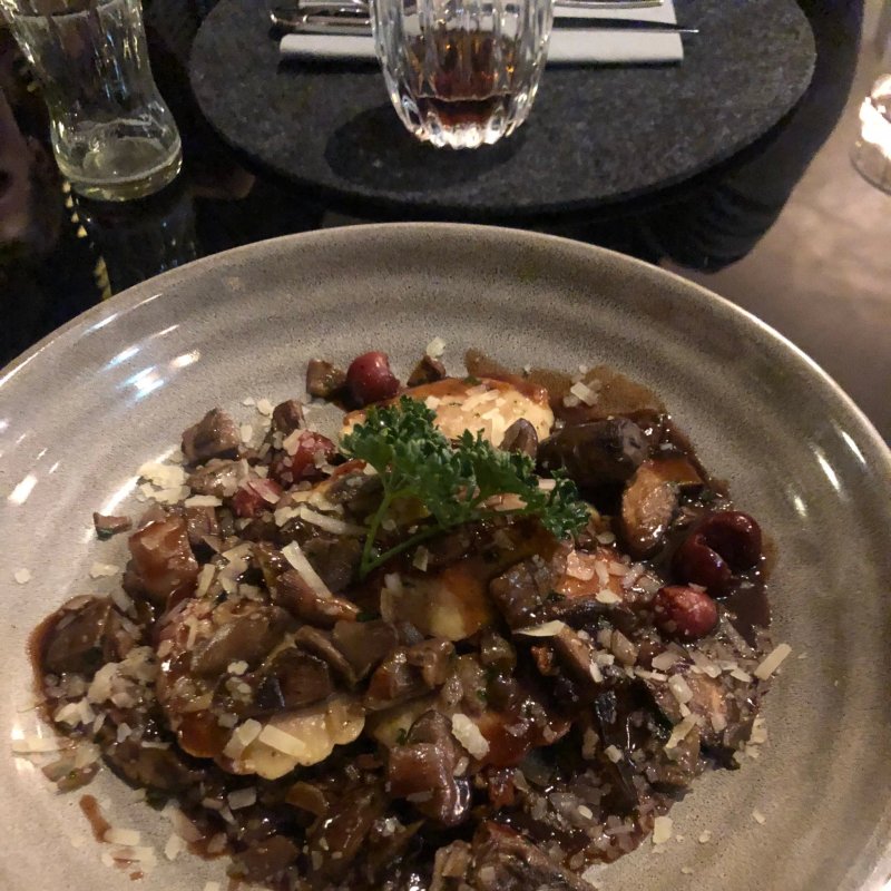 Prime Restaurant & Bar