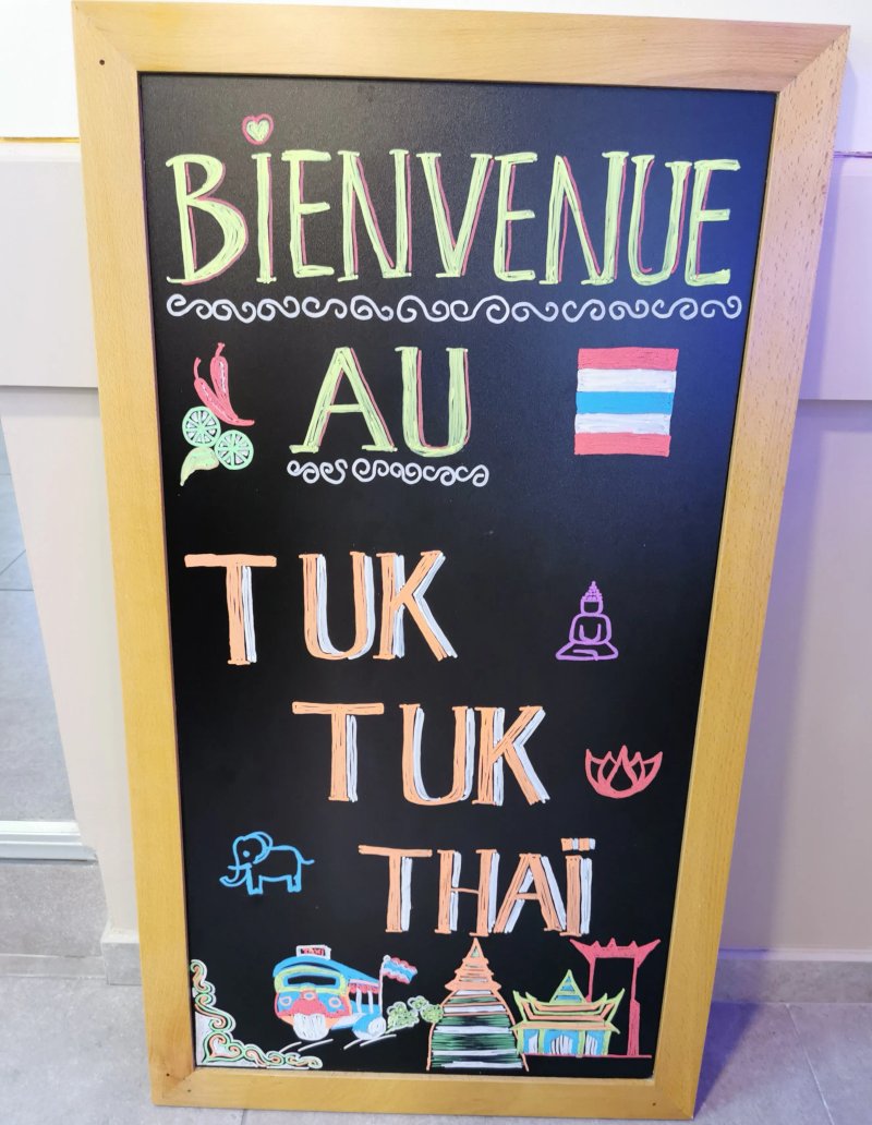 TUK TUK THAI