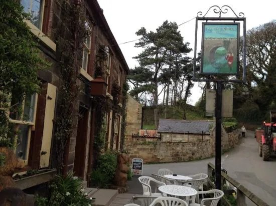 Fox and Hounds