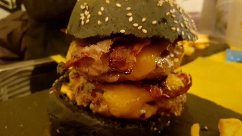 Hamburghino Grill and Beer