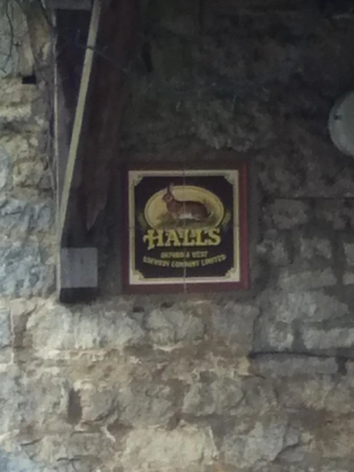 Horse & Groom