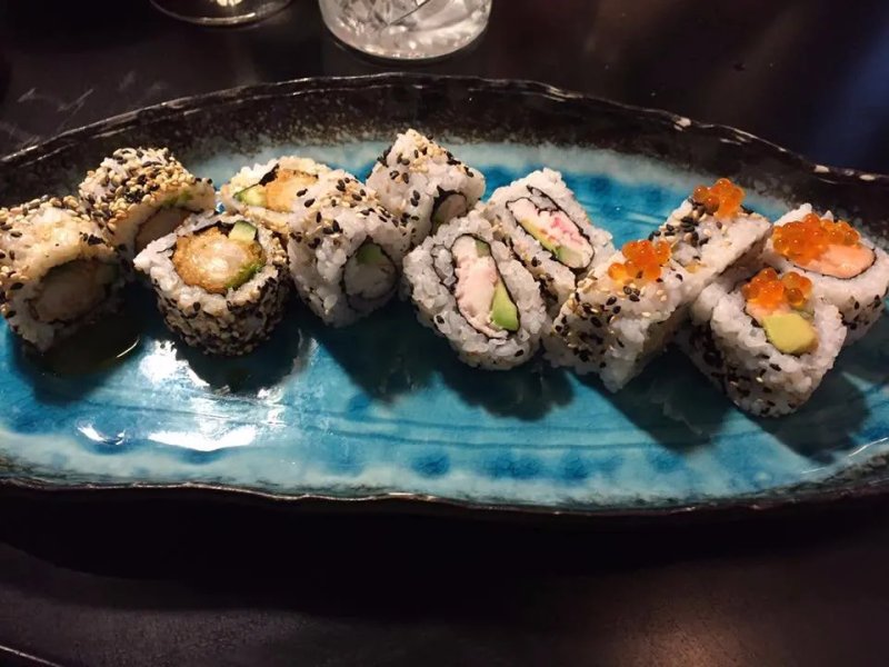 Oasia - Sushi & Wok