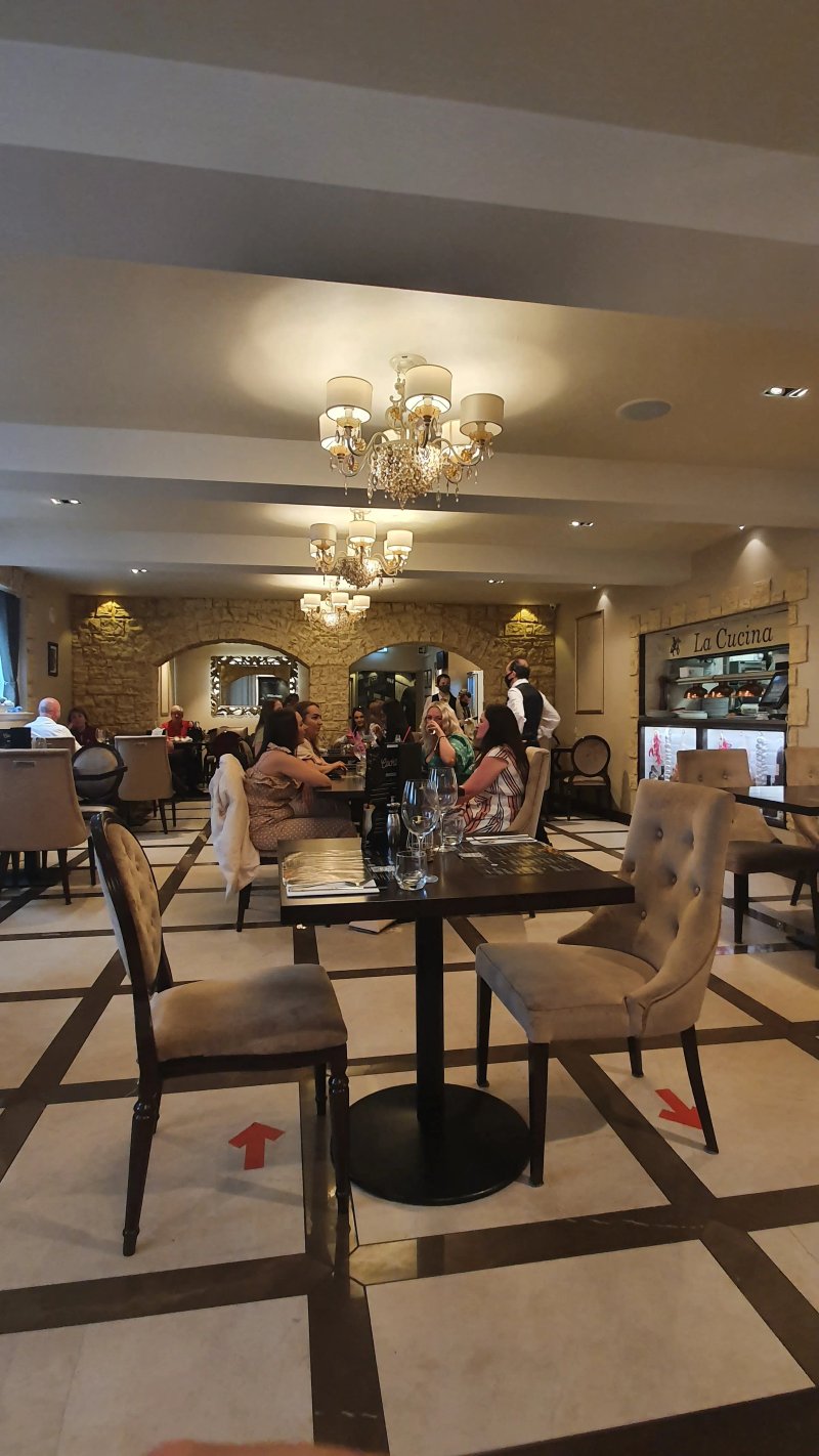 The Cavaliere Ristorante & Wine Bar