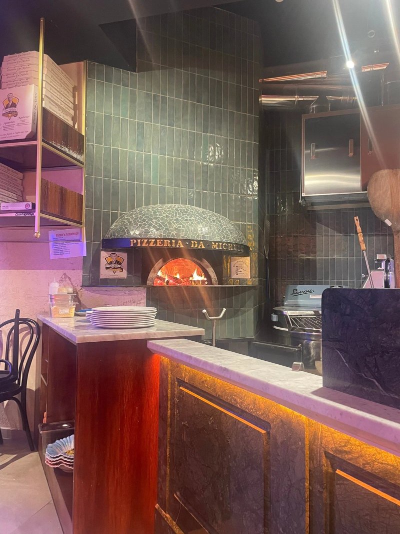 Antica Pizzeria Da Michele A Bruxelles