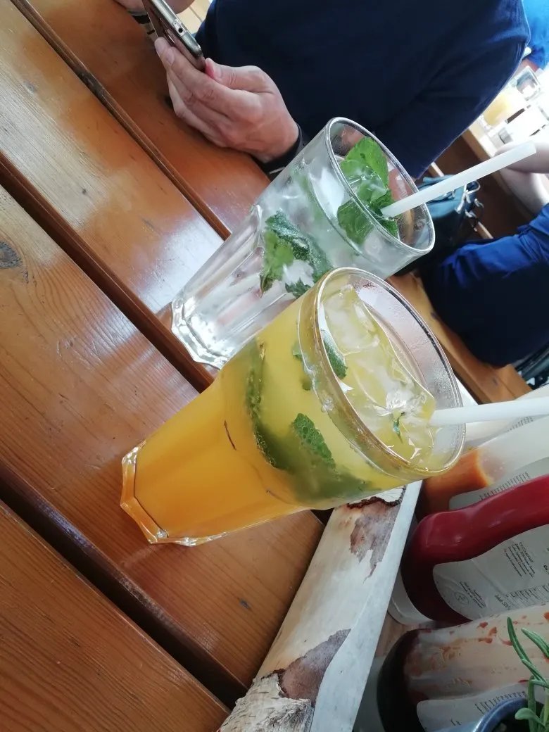 HANS IM GLUECK Burgergrill & Bar