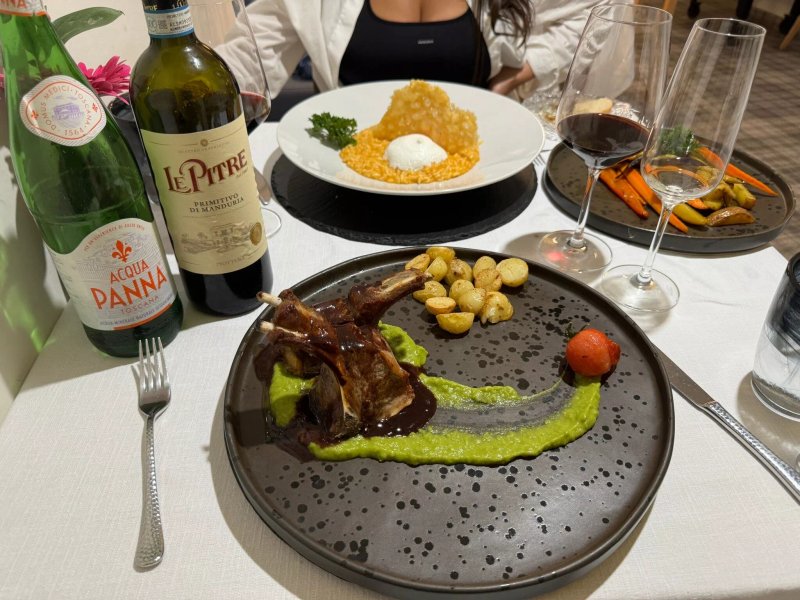 Tari Art Restaurant