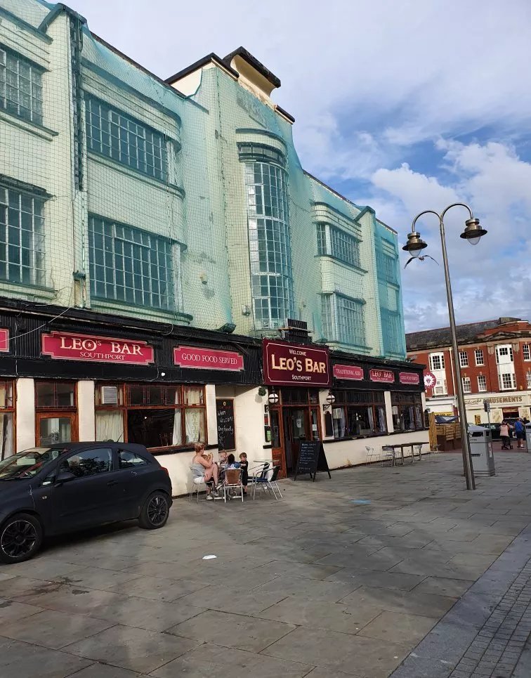 Leos Bar Southport