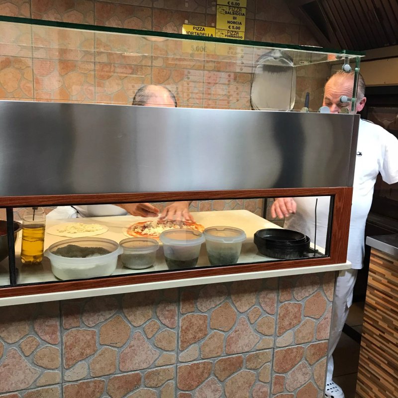 Pizzeria Lo Squalo Di Vitale Michele