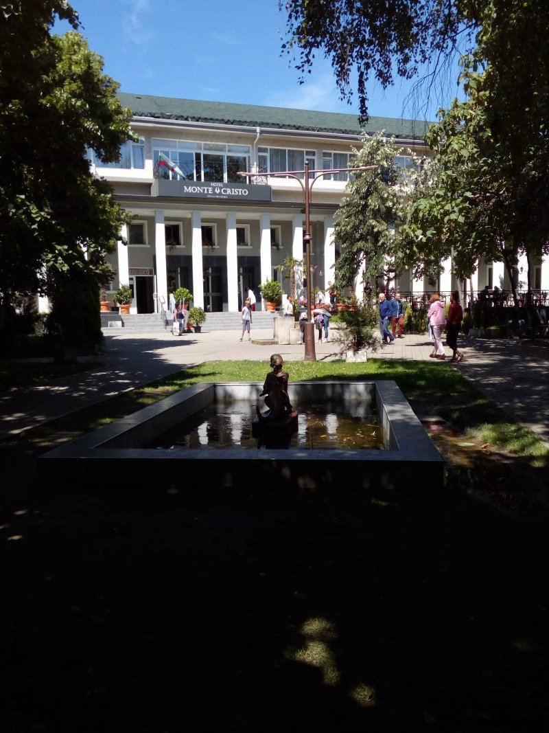 Monte Cristo Hotel