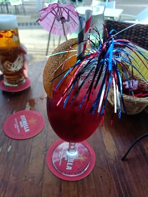 Paddys Paradise Beach Bar & Grill