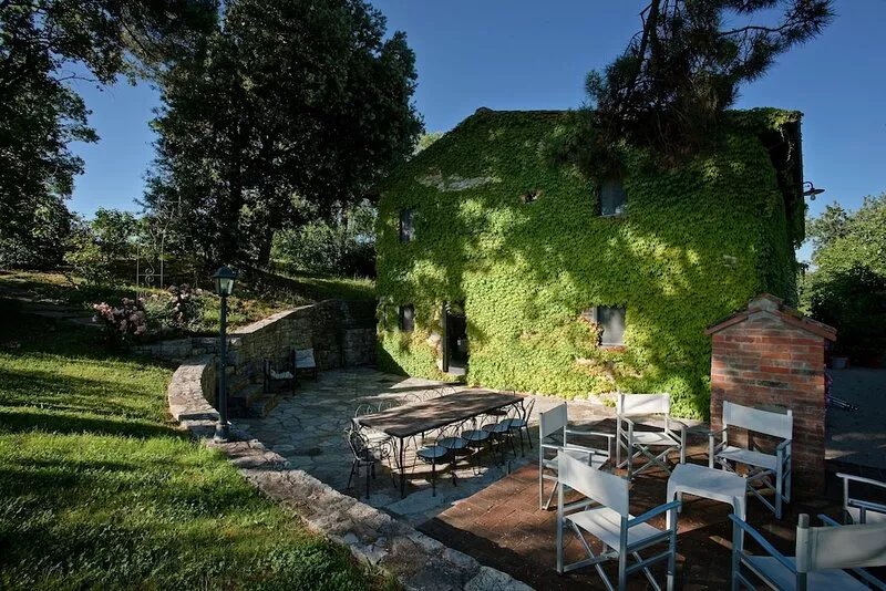 Le Diacce: Beautiful Old Farmhouse with Breathtaking Countryside View