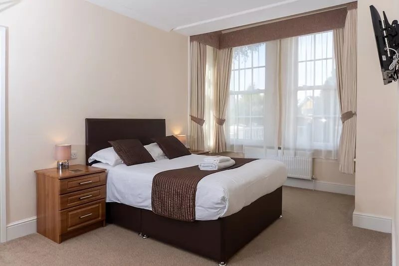 Deluxe Double Ensuite at The Lawns Guest House