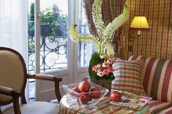 Chambiges Elysees Hotel