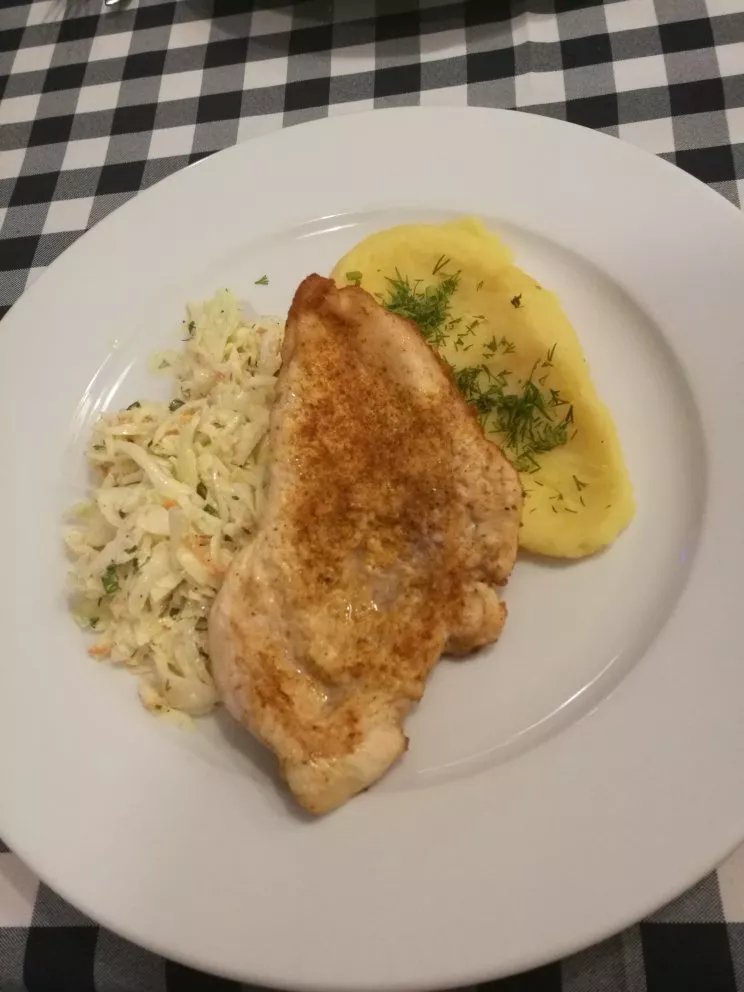 Trzy Kaczki Restaurant