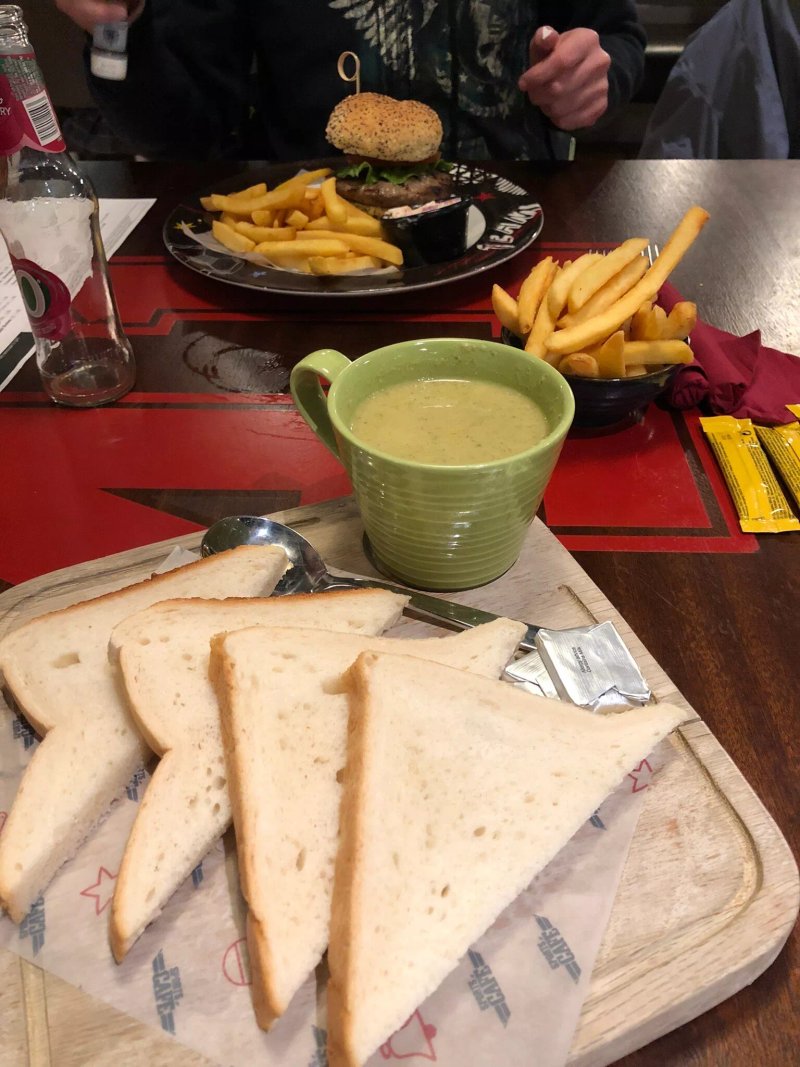 Sports Cafe