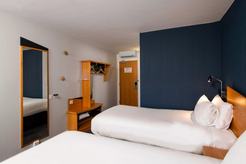 Holiday Inn Express Edinburgh - Royal Mile, An IHG Hotel